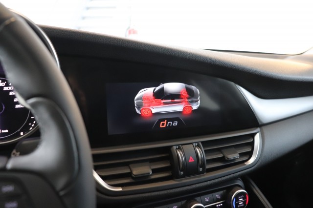 ALFA ROMEO GIULIA 2.0 T AWD VELOCE, Carmix, OSS