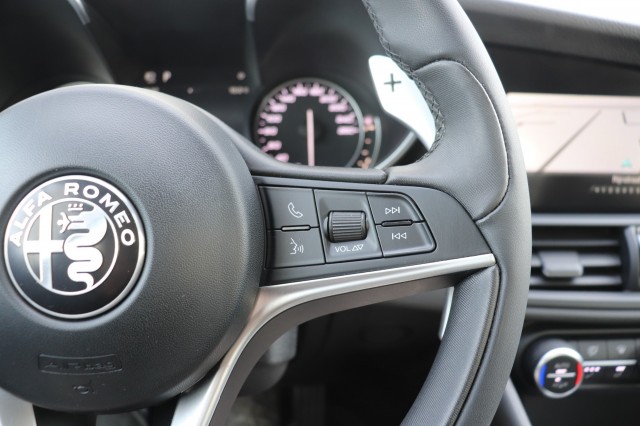 ALFA ROMEO GIULIA 2.0 T AWD VELOCE, Carmix, OSS