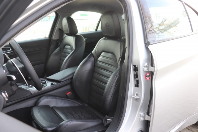 ALFA ROMEO GIULIA 2.0 T AWD VELOCE, Carmix, OSS