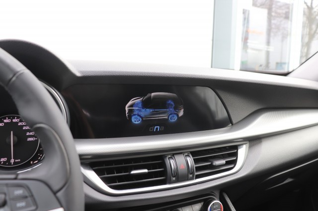 ALFA ROMEO STELVIO 2.0 T AWD TI, Carmix, OSS