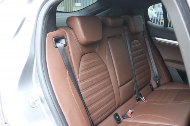 ALFA ROMEO STELVIO 2.0 T Q4 280PK AWD VELOCE/1E EIG./GRIGIO STROMBOLI/A.CARPLAY/20, Carmix, OSS