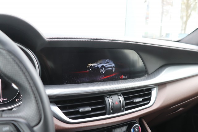 ALFA ROMEO STELVIO 2.0 T Q4 280PK AWD VELOCE/1E EIG./GRIGIO STROMBOLI/A.CARPLAY/20, Carmix, OSS