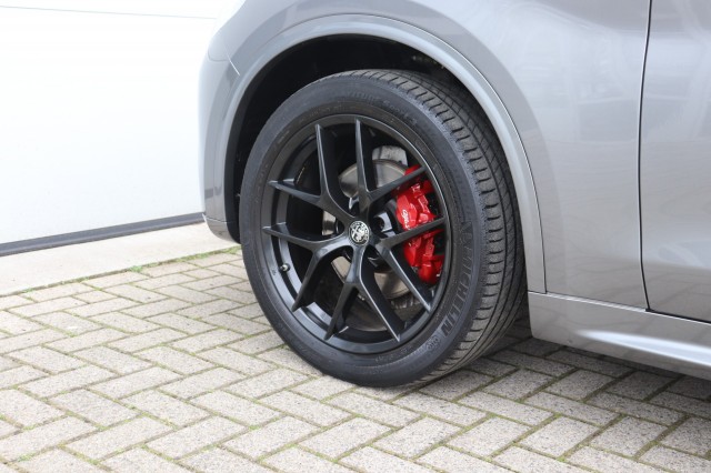 ALFA ROMEO STELVIO 2.0 T Q4 280PK AWD VELOCE/1E EIG./GRIGIO STROMBOLI/A.CARPLAY/20, Carmix, OSS