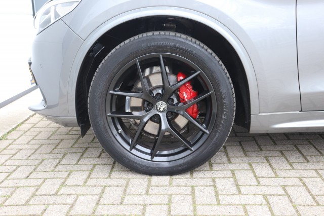 ALFA ROMEO STELVIO 2.0 T Q4 280PK AWD VELOCE/1E EIG./GRIGIO STROMBOLI/A.CARPLAY/20, Carmix, OSS