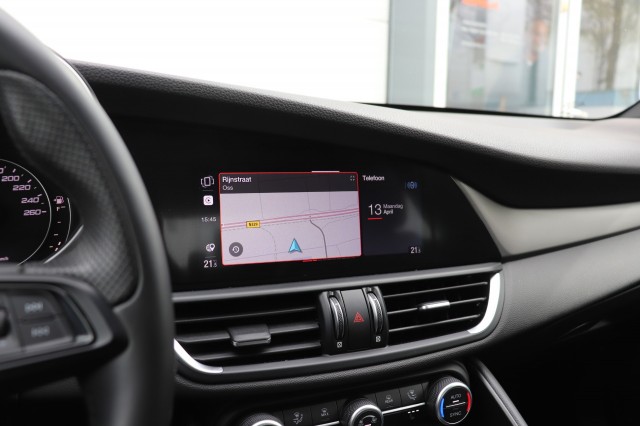 ALFA ROMEO GIULIA 2.0T SPRINT/VELOCE.INT/STOEL.STUUR.VERW/ADAP.CRUISE/19, Carmix, OSS