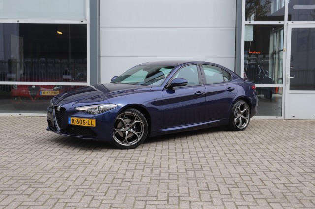 Alfa romeo Giulia - 2.0T SPRINT/VELOCE.INT/STOEL.STUUR.VERW/ADAP.CRUISE/19