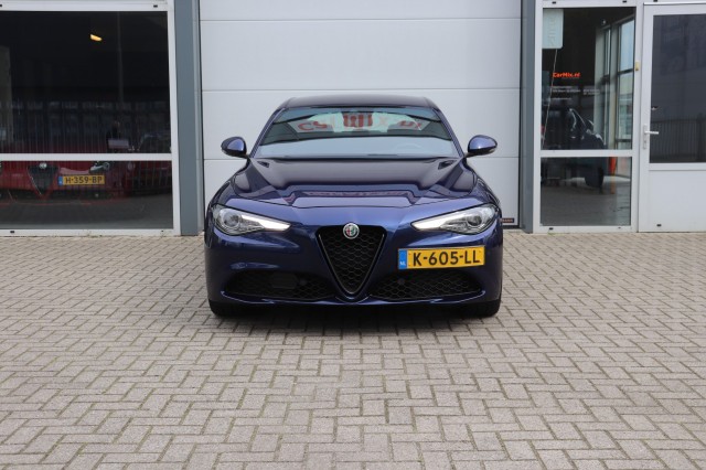 ALFA ROMEO GIULIA 2.0T SPRINT/VELOCE.INT/STOEL.STUUR.VERW/ADAP.CRUISE/19, Carmix, OSS