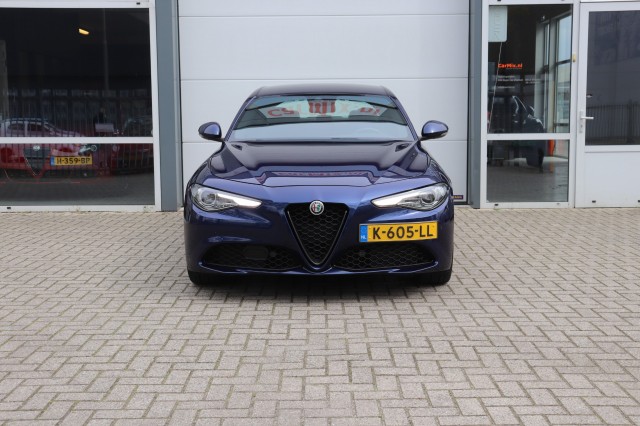 ALFA ROMEO GIULIA 2.0T SPRINT/VELOCE.INT/STOEL.STUUR.VERW/ADAP.CRUISE/19, Carmix, OSS