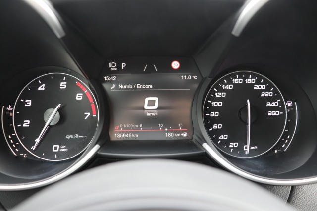 ALFA ROMEO GIULIA 2.0T SPRINT/VELOCE.INT/STOEL.STUUR.VERW/ADAP.CRUISE/19, Carmix, OSS