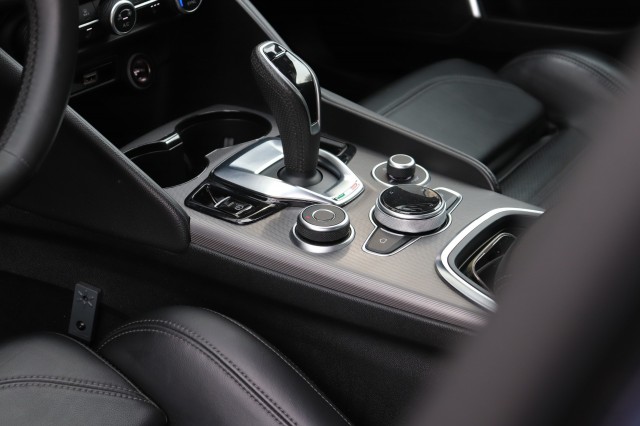 ALFA ROMEO GIULIA 2.0T SPRINT/VELOCE.INT/STOEL.STUUR.VERW/ADAP.CRUISE/19, Carmix, OSS