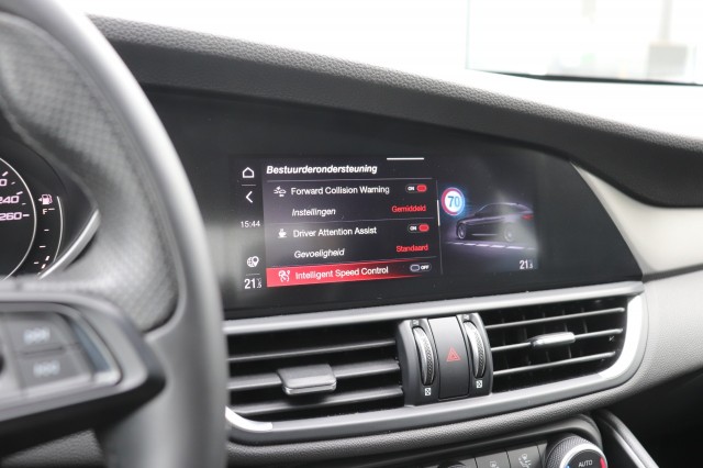 ALFA ROMEO GIULIA 2.0T SPRINT/VELOCE.INT/STOEL.STUUR.VERW/ADAP.CRUISE/19, Carmix, OSS