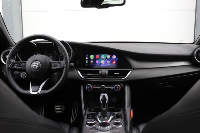 ALFA ROMEO GIULIA 2.0T SPRINT/VELOCE.INT/STOEL.STUUR.VERW/ADAP.CRUISE/19, Carmix, OSS