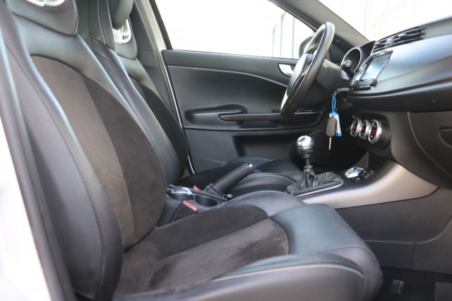 ALFA ROMEO GIULIETTA 1.4 T EXCLUSIVE, Carmix, OSS