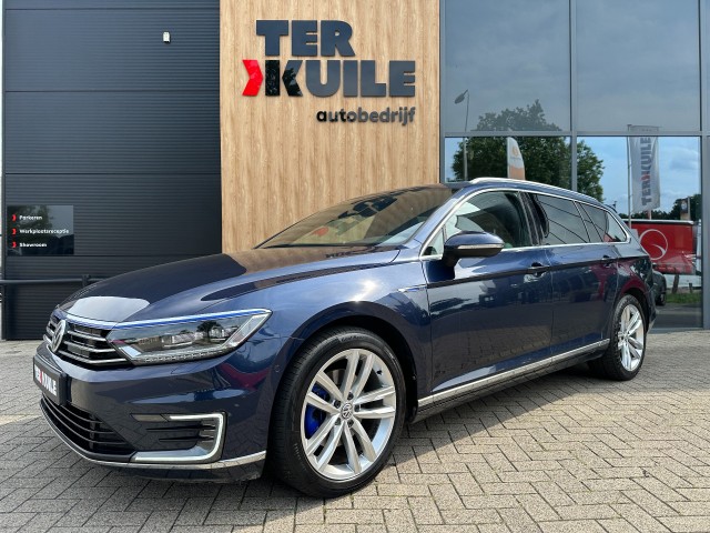 VOLKSWAGEN PASSAT VARIANT 1.4 TSI GTE Highline /  Virtual cockpit / trekhaak, Autobedrijf Ter Kuile, Enschede