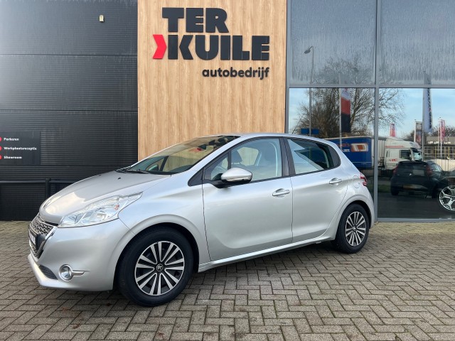 PEUGEOT 208 1.2 VTI Envy / Navi , Autobedrijf Ter Kuile, Enschede