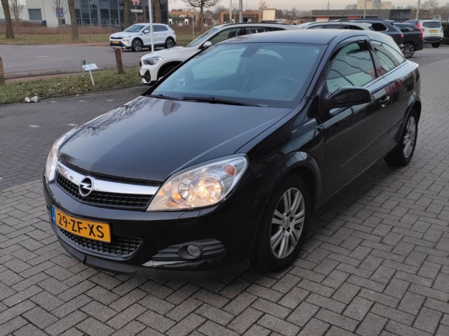 OPEL ASTRA 1.6 GTC COSMO Automaat / quick shift / , Autobedrijf Ter Kuile, Enschede