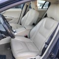 VOLVO V60 2.0T 200PK MOMENTUM 2011 Lederen interieur, Autobedrijf Ter Kuile, Enschede