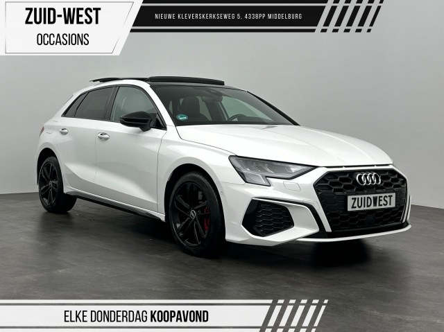 AUDI A3 - Sportback 45 TFSI e S-Line Pano Camera Carplay ACC Lane