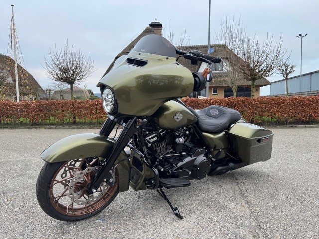 HARLEY-DAVIDSON street glide streetglide special flhxs