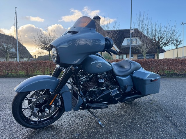 HARLEY-DAVIDSON street glide streetglide special flhxs