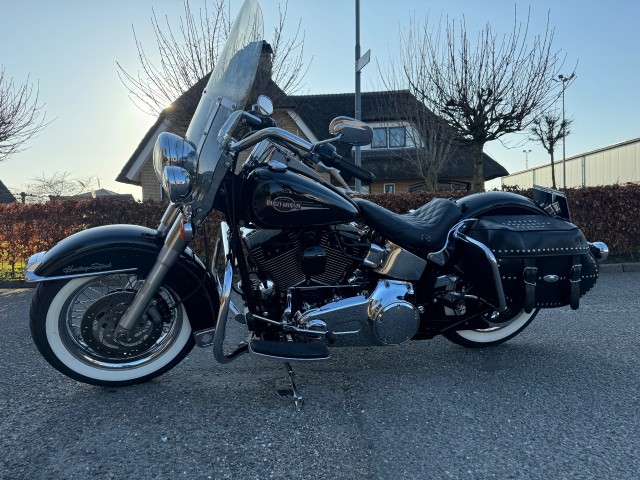 HARLEY-DAVIDSON heritage softail (5HD)