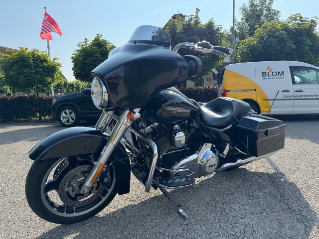 HARLEY-DAVIDSON street glide streetglide flhx