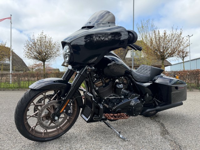Harley-davidson Street glide btw st 117 special  - 