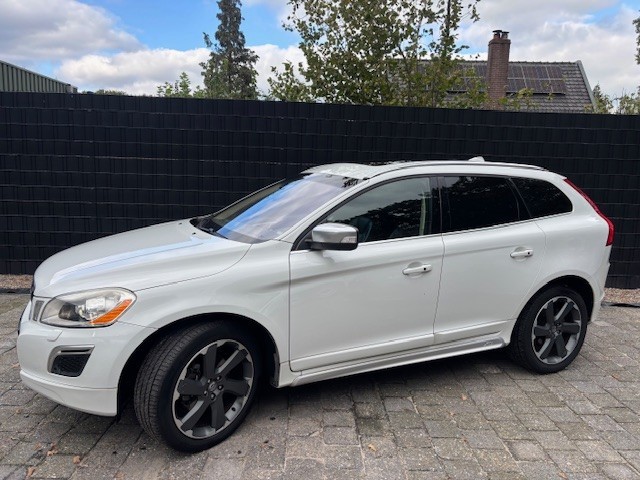 VOLVO XC60 2.0T R-DESIGN, Schotpoort Autotechniek, Eerbeek