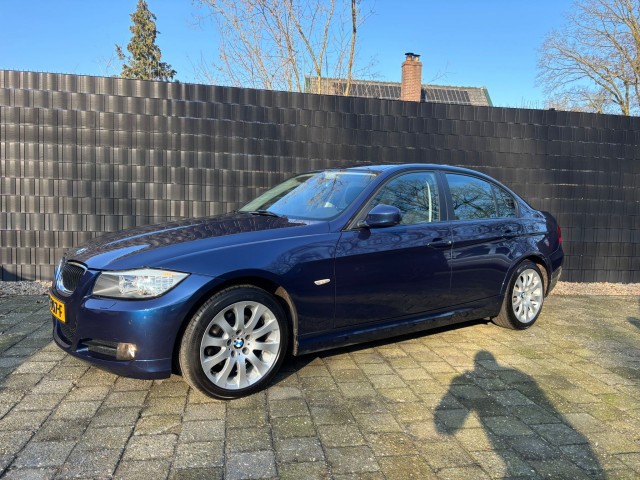 BMW 3-SERIE 318I ** mooie auto// 17inch//stof-leer**, Schotpoort Autotechniek, Eerbeek