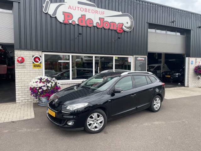 RENAULT MEGANE 1.5 DCI BOSE Navi - Airco - Cruise - Trekhaak - Nieuwe Koppeling - Nieuwe APK!, Autobedrijf P. de Jong B.V., Stre