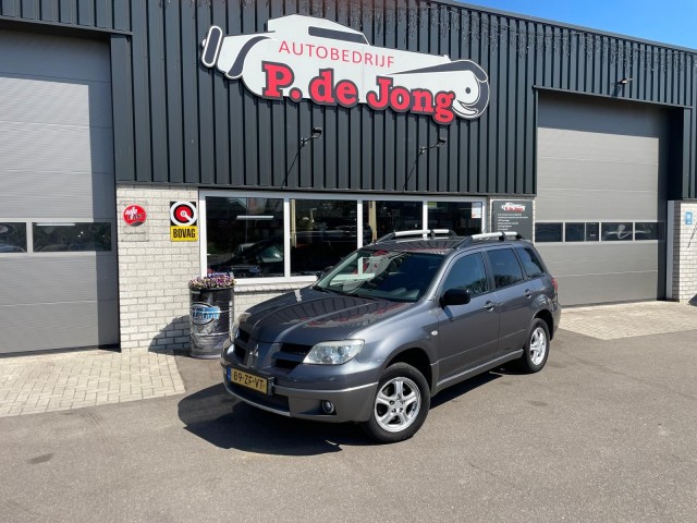 MITSUBISHI OUTLANDER 2.0 Invite+ 2Wheel drive Trekhaak - Airco - Bluetooth - Carkit - Nieuwe Distributie!, Autobedrijf P. de Jon