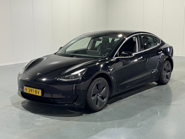 Tesla Model 3 - Standard RWD Plus 60 kWh