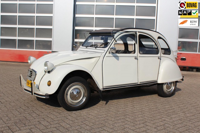 Citroen 2cv - 2CV6 Special