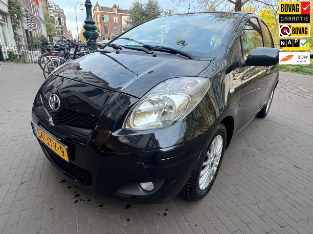 Toyota Yaris - 1.3 VVTi Dynamic