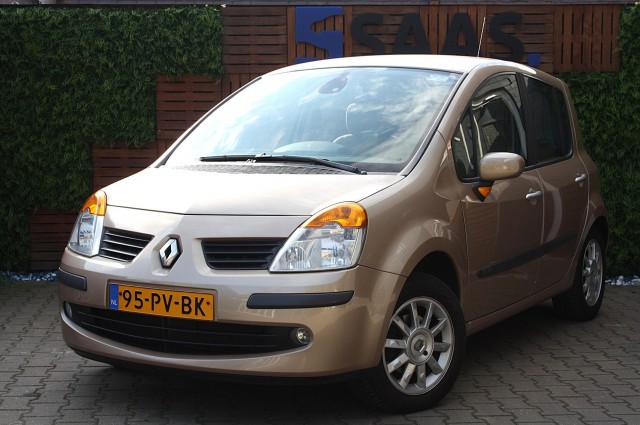 RENAULT MODUS , Autobedrijf SAAS B.V., Enschede