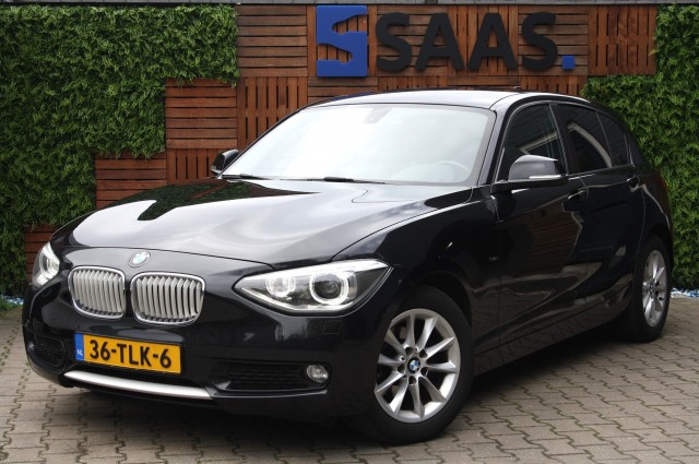 BMW 1-SERIE NAP / Afneembare trekhaak / Bi-Xenon / Airco , Autobedrijf SAAS B.V., Enschede