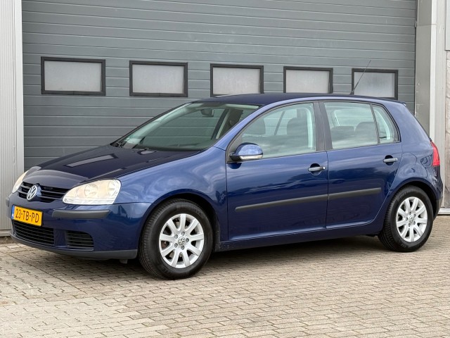 VOLKSWAGEN GOLF 1.6 FSI 116PK Trendline Automaat Airco / Lmv / NW APK!, Van Veen Automotive, Enschede