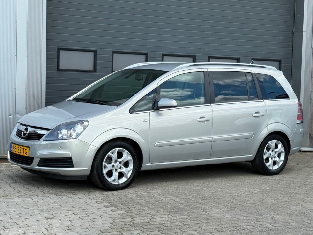 OPEL ZAFIRA 1.8 Cosmo 140PK 7-Pers Cruise Clima Trekhaak , Van Veen Automotive, Enschede