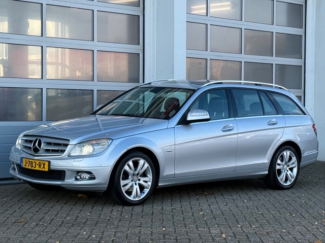MERCEDES-BENZ C-KLASSE C180 Elegance 6-Bak Xenon Navi Schuif-dak Trekhaak, Van Veen Automotive, Hengelo