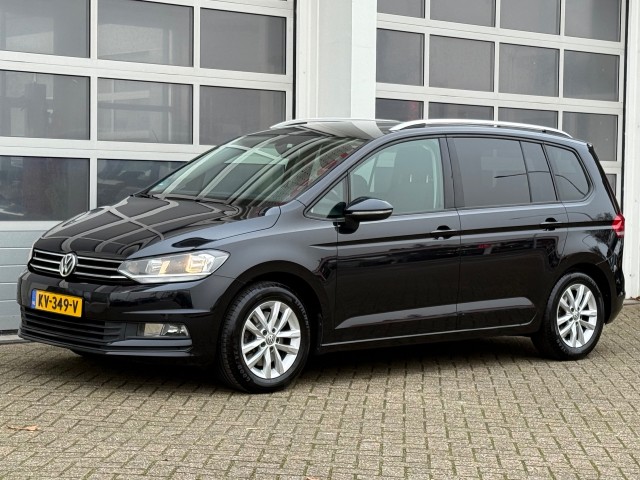 VOLKSWAGEN TOURAN Verwacht 1.4 TSI 150PK AUT 7-PERS Navi Camera Trekhaak, Van Veen Automotive, Hengelo