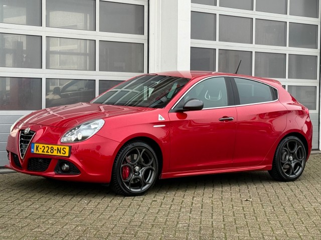 ALFA ROMEO GIULIETTA 1.7 TBI 241Pk Quadrifoglio Verde Aut. Xenon Navi Pdc , Van Veen Automotive, Hengelo