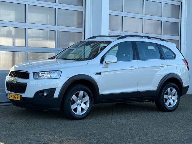 CHEVROLET CAPTIVA 2.4I LT 167Pk 7-Pers Navi Camera Trekhaak Keurige auto!, Van Veen Automotive, Hengelo