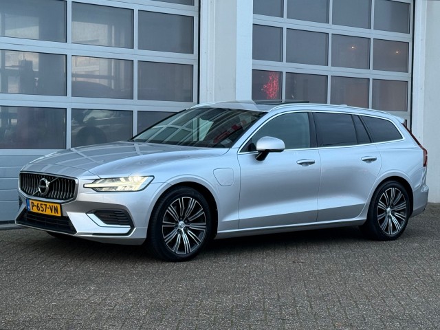 VOLVO V60 2.0 T8 Twin Engine Inscription Pano Camera Trekhaak, Van Veen Automotive, Hengelo