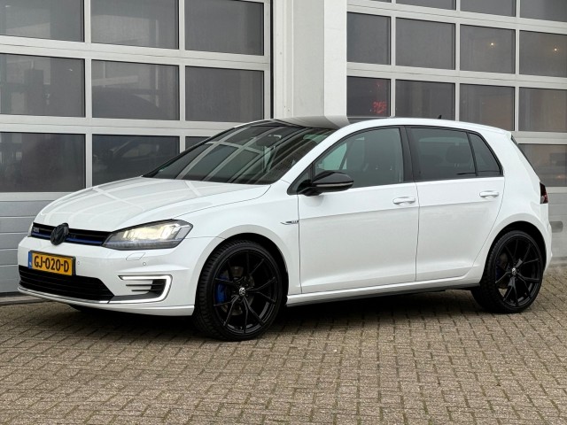 VOLKSWAGEN GOLF 1.4 TSI 204PK GTE Navi Cruise Pdc Keurige auto NW APK!, Van Veen Automotive, Hengelo
