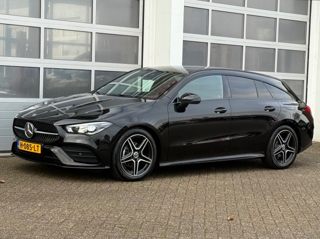 MERCEDES-BENZ CLA-KLASSE Verwacht CLA180 Business Solution AMG Aut. Navi Camera Sfeerverlichting, Van Veen Automotive, Hengelo