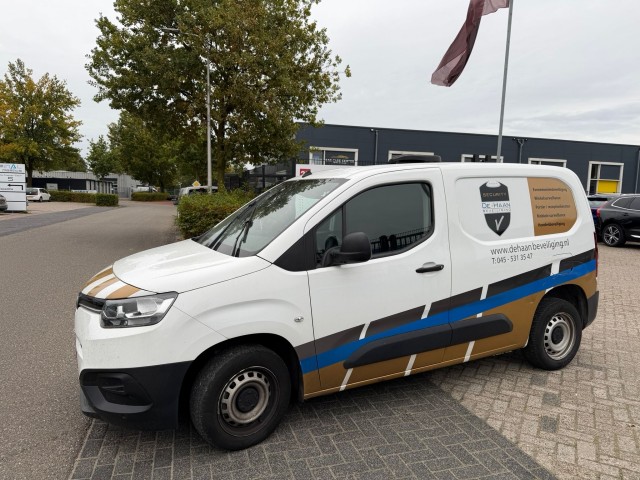 TOYOTA PROACE CITY 1.5 D-4D NAVIGATOR (MOTORSCHADE), Baja Auto's B.V., Losser