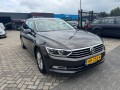 VOLKSWAGEN PASSAT Variant 1.6 TDI HIGHLINE, Baja Auto's B.V., Losser