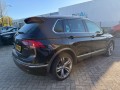 VOLKSWAGEN TIGUAN 2.0 TDI HIGHLINE *R-LINE*, Baja Auto's B.V., Losser