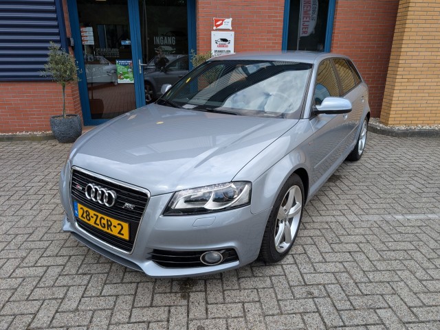 AUDI A3 1.2 TFSI S EDITION, Autobedrijf Kerkemeijer, Delden