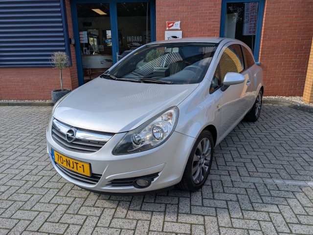 OPEL CORSA 1.2-16V 111 EDITION, Airco, Navi, Cruise, Autobedrijf Kerkemeijer, Delden